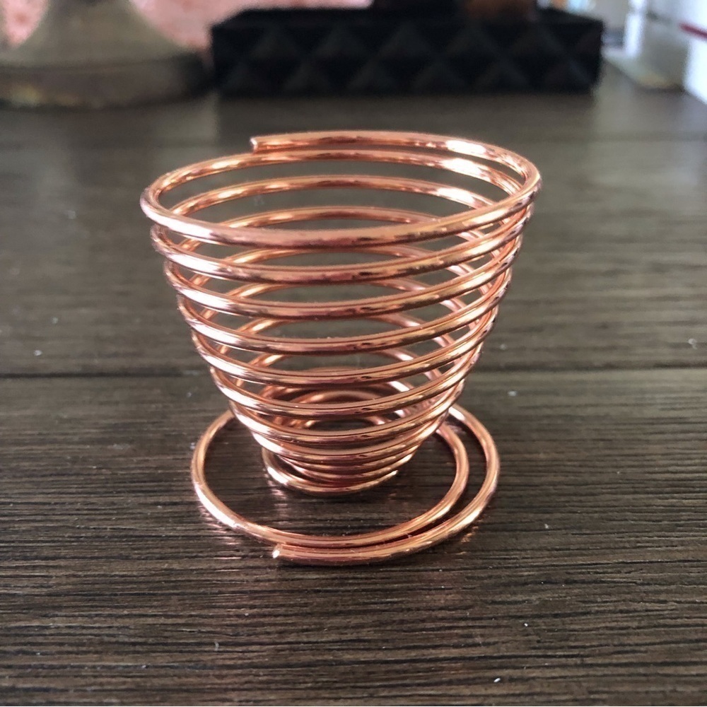 Rose Gold metal blender sponge holder